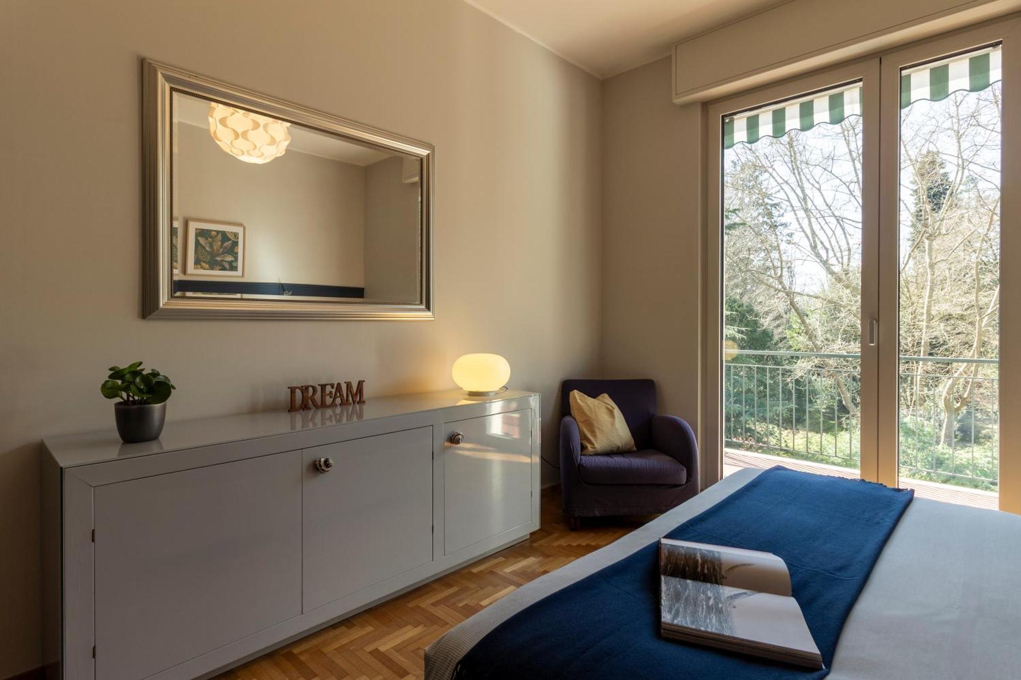 Cosy In The Park Apartment Como Exterior photo